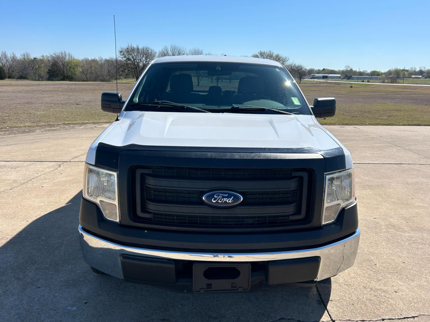 2014 White /Gray Ford F-150 XLT SuperCab 8-ft. Bed 2WD (1FTEX1CM9EK) with an 3.7L V6 DOHC 24V engine, 6-Speed Automatic transmission, located at 17760 Hwy 62, Morris, OK, 74445, (918) 733-4887, 35.609104, -95.877060 - 2014 FORD F-150 XLT SUPERCAB 8-ft. BED 2WD 3.7L V6 FEATURES KEYLESS REMOTE ENTRY, POWER LOCKS, POWER WINDOWS, AM/FM STEREO, SIRIUS XM STEREO, CD PLAYER, AUXILLARY PORT, HANDS-FREE BLUETOOTH CALLING, CRUISE CONTROL, TRACTION CONTROL, MULTI-FUNCTIONING STEERING WHEEL CONTROLS. HAS 169,145 MILES WITH 2 - Photo#1